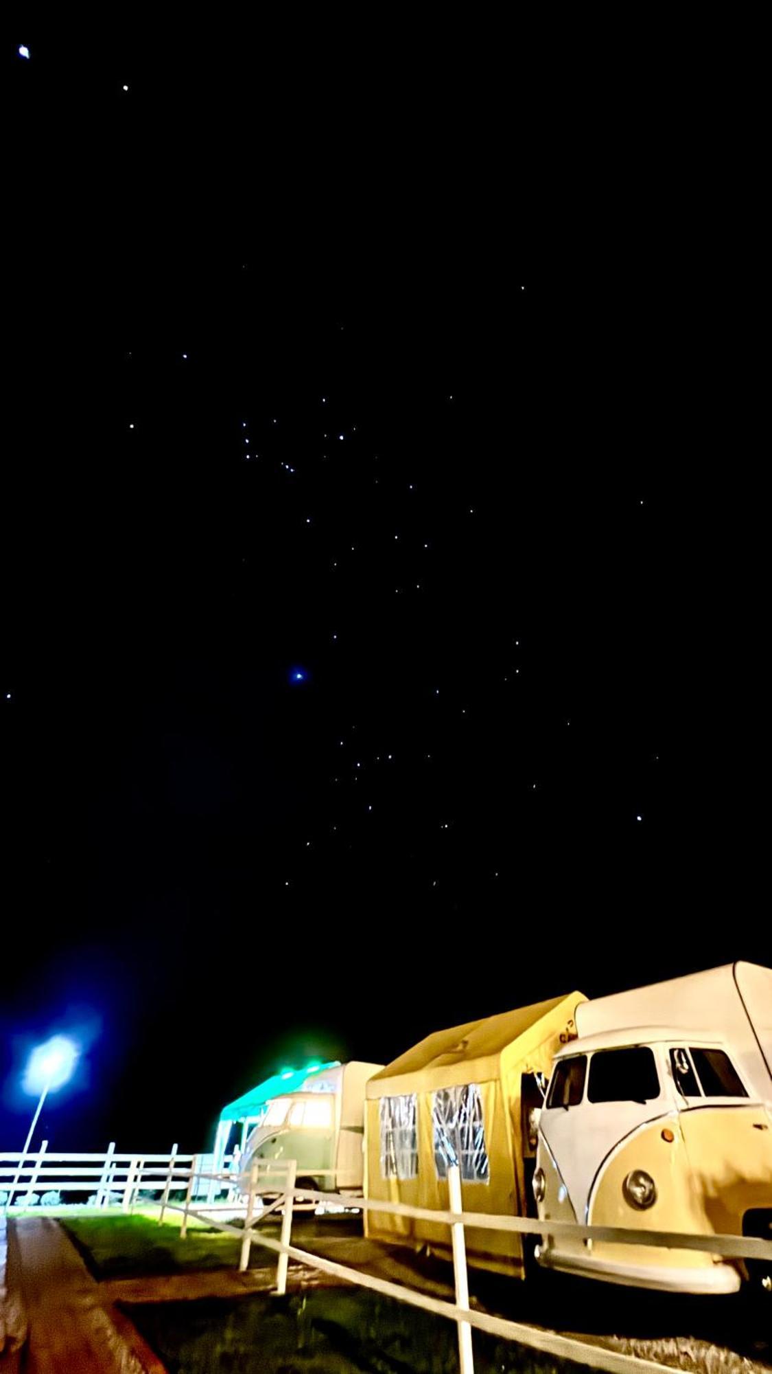 Khemah mewah The Starry Campervans