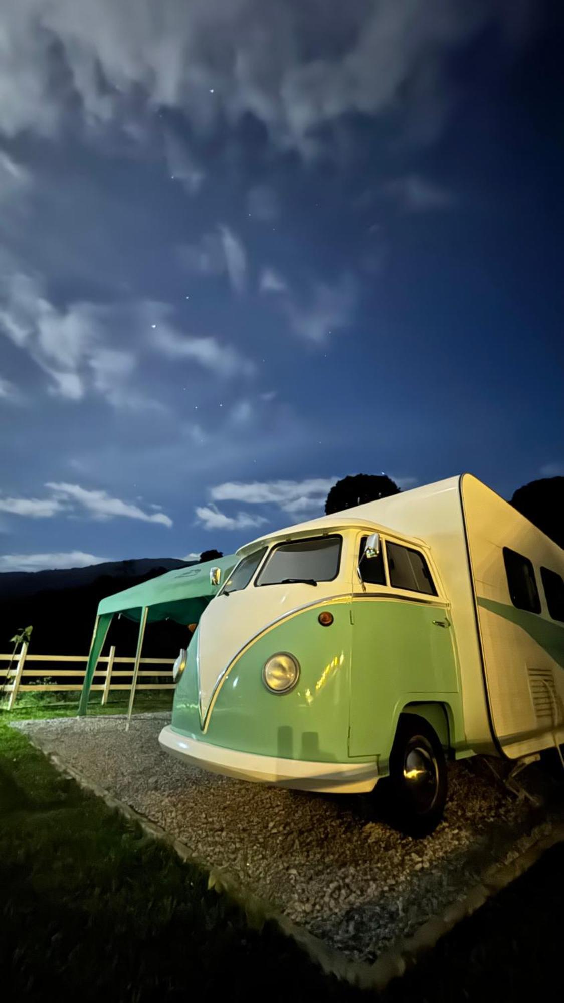 The Starry Campervans Khemah mewah *